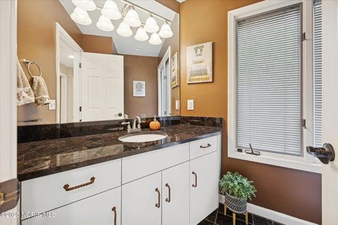 Tiny photo for 5220 S Oak Court, Toledo, OH 43623 (MLS # 10000632)