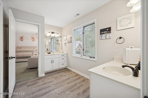 Tiny photo for 5220 S Oak Court, Toledo, OH 43623 (MLS # 10000632)