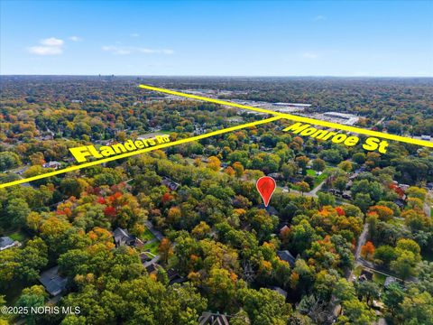 Tiny photo for 5220 S Oak Court, Toledo, OH 43623 (MLS # 10000632)