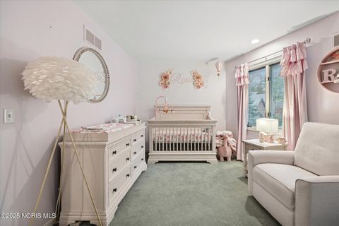 Tiny photo for 5220 S Oak Court, Toledo, OH 43623 (MLS # 10000632)