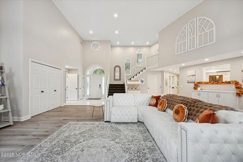 Tiny photo for 5220 S Oak Court, Toledo, OH 43623 (MLS # 10000632)