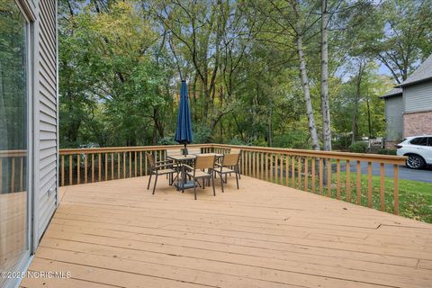 Tiny photo for 5220 S Oak Court, Toledo, OH 43623 (MLS # 10000632)