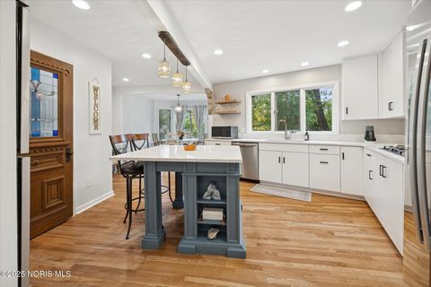 Tiny photo for 5220 S Oak Court, Toledo, OH 43623 (MLS # 10000632)