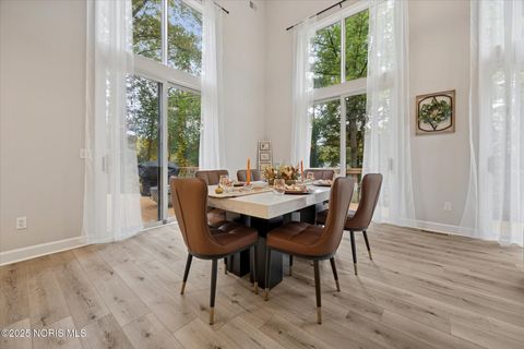 Tiny photo for 5220 S Oak Court, Toledo, OH 43623 (MLS # 10000632)