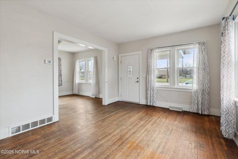 Tiny photo for 2849 W Laskey Road, Toledo, OH 43613 (MLS # 10003927)