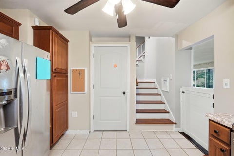 Tiny photo for 2023 Riverview Court, Toledo, OH 43614 (MLS # 10014066)