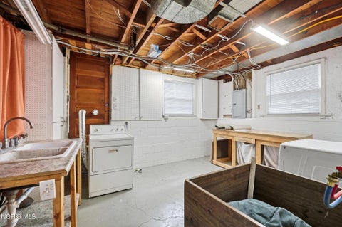 Tiny photo for 2023 Riverview Court, Toledo, OH 43614 (MLS # 10014066)