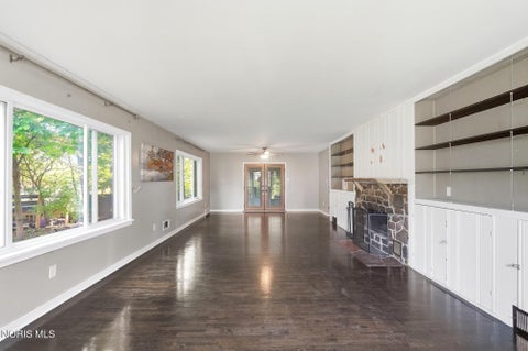 Tiny photo for 2023 Riverview Court, Toledo, OH 43614 (MLS # 10014066)