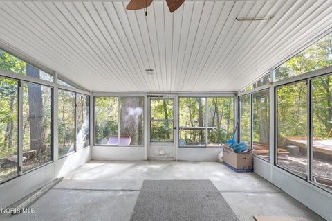 Tiny photo for 2023 Riverview Court, Toledo, OH 43614 (MLS # 10014066)