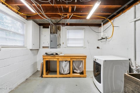 Tiny photo for 2023 Riverview Court, Toledo, OH 43614 (MLS # 10014066)