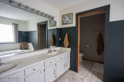 Tiny photo for 1463 Misty Oaks Drive, Findlay, OH 45840 (MLS # 10000622)