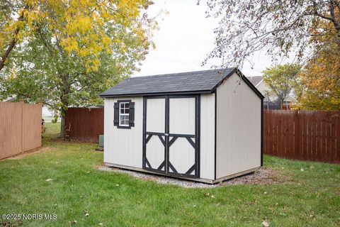 Tiny photo for 1463 Misty Oaks Drive, Findlay, OH 45840 (MLS # 10000622)