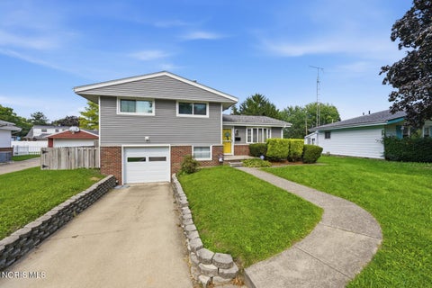 Tiny photo for 5326 Grosse Point Parkway, Toledo, OH 43611 (MLS # 10012428)