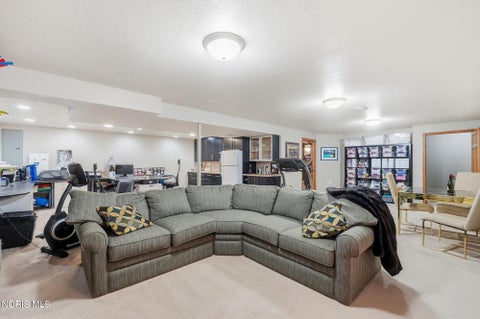 Tiny photo for 1614 Grand Bay Drive, Oregon, OH 43616 (MLS # 10014490)