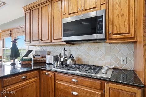 Tiny photo for 1614 Grand Bay Drive, Oregon, OH 43616 (MLS # 10014490)