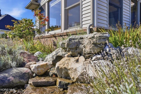 Tiny photo for 1614 Grand Bay Drive, Oregon, OH 43616 (MLS # 10014490)
