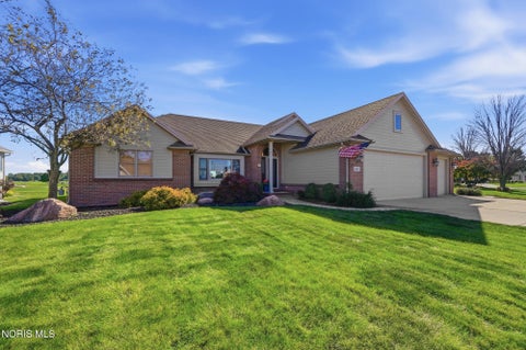 Photo of 1614 Grand Bay Drive, Oregon, OH 43616 (MLS # 10014490)