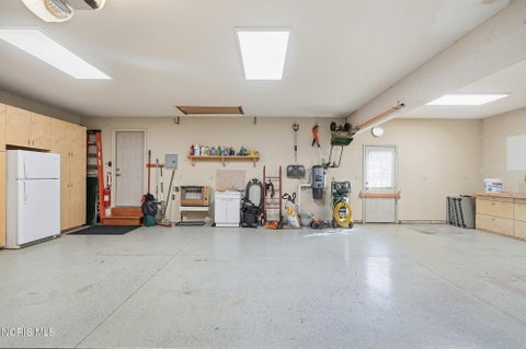 Tiny photo for 1614 Grand Bay Drive, Oregon, OH 43616 (MLS # 10014490)