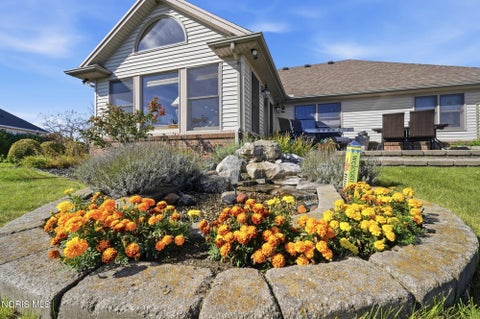 Tiny photo for 1614 Grand Bay Drive, Oregon, OH 43616 (MLS # 10014490)