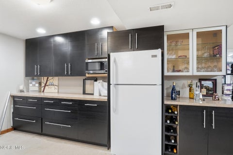 Tiny photo for 1614 Grand Bay Drive, Oregon, OH 43616 (MLS # 10014490)