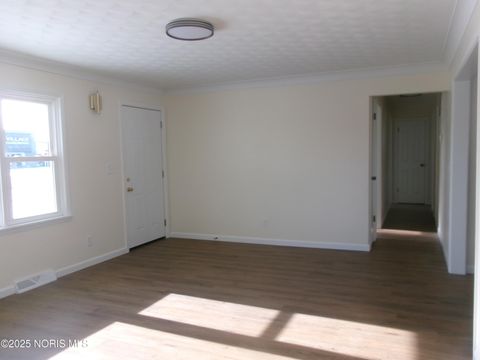 Tiny photo for 6 W Center Street, Leipsic, OH 45856 (MLS # 10002423)