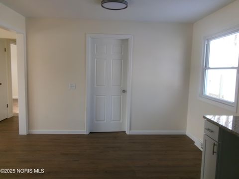 Tiny photo for 6 W Center Street, Leipsic, OH 45856 (MLS # 10002423)