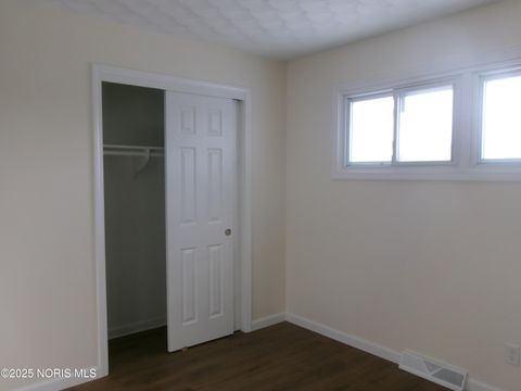 Tiny photo for 6 W Center Street, Leipsic, OH 45856 (MLS # 10002423)