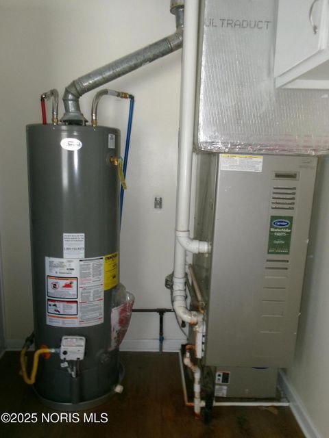 Tiny photo for 6 W Center Street, Leipsic, OH 45856 (MLS # 10002423)