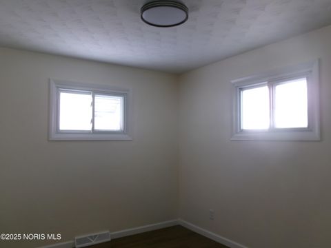 Tiny photo for 6 W Center Street, Leipsic, OH 45856 (MLS # 10002423)