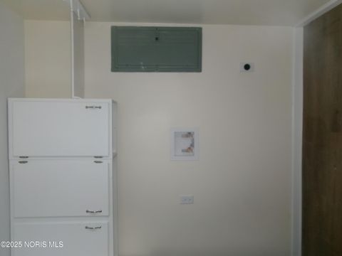 Tiny photo for 6 W Center Street, Leipsic, OH 45856 (MLS # 10002423)