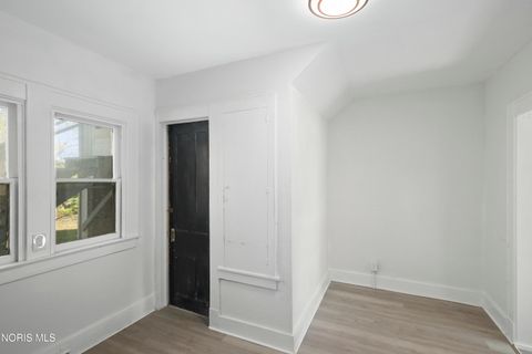 Tiny photo for 5805 Fryer Avenue, Toledo, OH 43615 (MLS # 10006934)