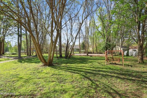 Tiny photo for 5805 Fryer Avenue, Toledo, OH 43615 (MLS # 10006934)