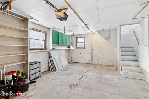 Tiny photo for 1010 Walnut Street, Perrysburg, OH 43551 (MLS # 10002240)