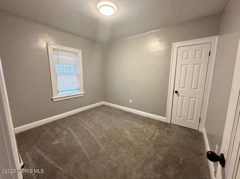 Tiny photo for 915 Ketcham Avenue, Toledo, OH 43608 (MLS # 10002409)