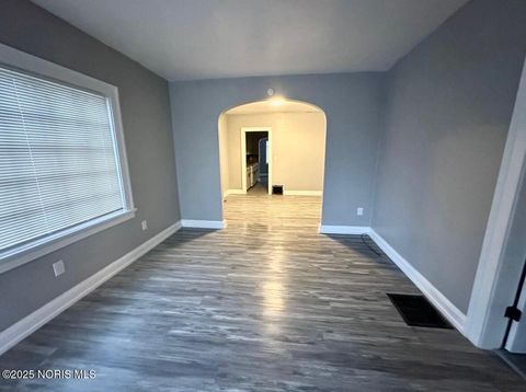 Tiny photo for 915 Ketcham Avenue, Toledo, OH 43608 (MLS # 10002409)