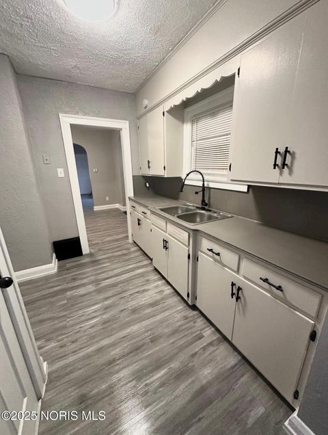 Tiny photo for 915 Ketcham Avenue, Toledo, OH 43608 (MLS # 10002409)