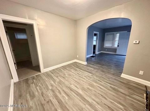 Tiny photo for 915 Ketcham Avenue, Toledo, OH 43608 (MLS # 10002409)