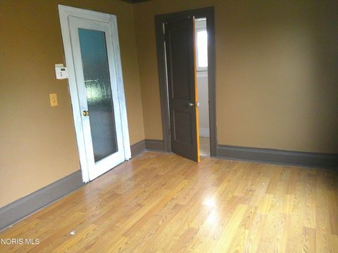 Tiny photo for 1401 Parkside Boulevard, Toledo, OH 43607 (MLS # 10007688)