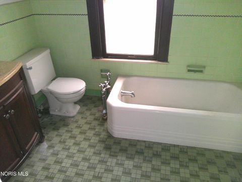 Tiny photo for 1401 Parkside Boulevard, Toledo, OH 43607 (MLS # 10007688)