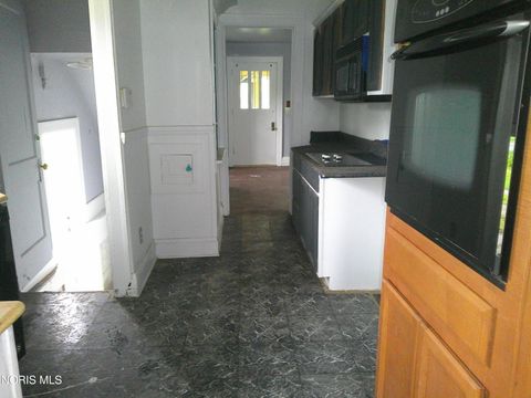 Tiny photo for 1401 Parkside Boulevard, Toledo, OH 43607 (MLS # 10007688)