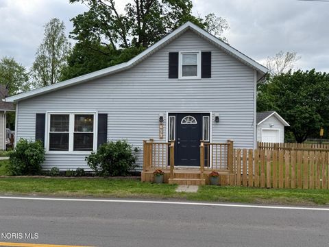 Photo of 206 Krotzer Avenue, Luckey, OH 43443 (MLS # 10007151)