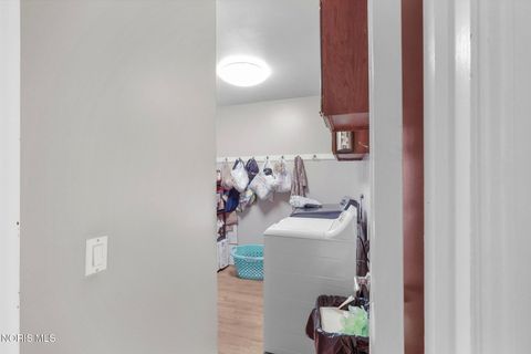 Tiny photo for 2967 Northshore Drive, Toledo, OH 43611 (MLS # 10004304)