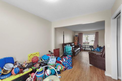 Tiny photo for 2967 Northshore Drive, Toledo, OH 43611 (MLS # 10004304)