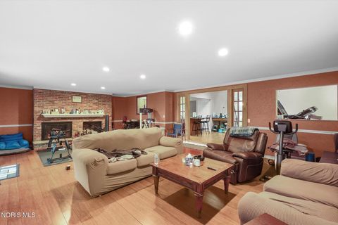 Tiny photo for 2967 Northshore Drive, Toledo, OH 43611 (MLS # 10004304)