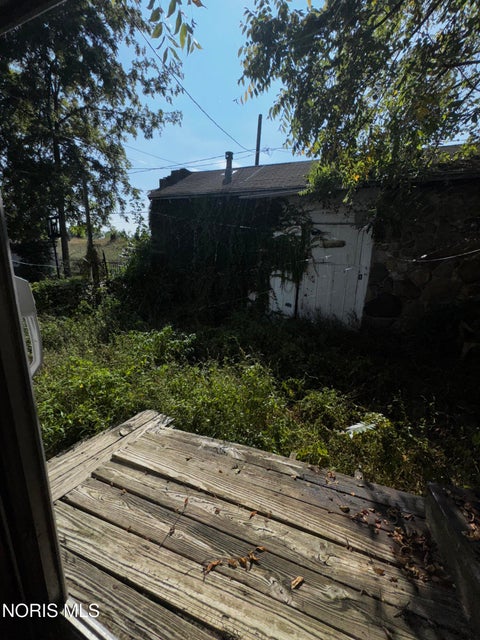 Tiny photo for 824 Bartley Place, Toledo, OH 43609 (MLS # 10012654)