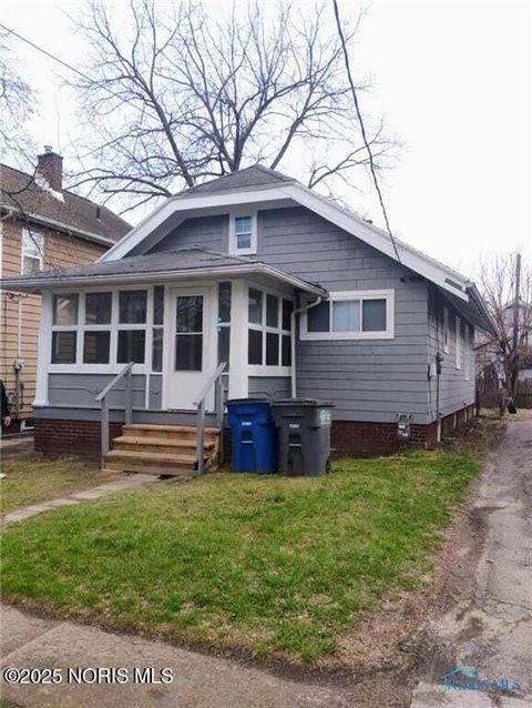 Homes For Sale - 1725 Brussels Street<br/> Lucas County, Toledo, OH 43613