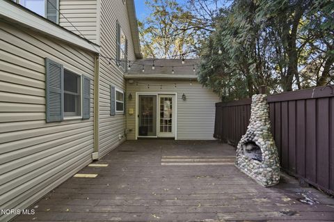 Tiny photo for 332 Buttonwood Avenue, Bowling Green, OH 43402 (MLS # 10006733)