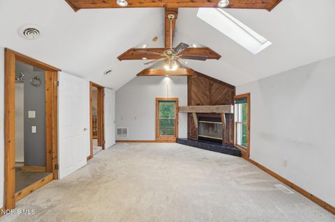 Tiny photo for 332 Buttonwood Avenue, Bowling Green, OH 43402 (MLS # 10006733)