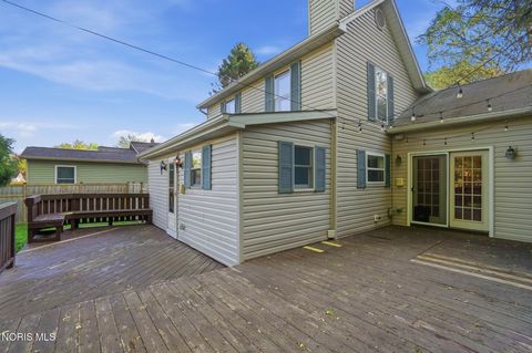 Tiny photo for 332 Buttonwood Avenue, Bowling Green, OH 43402 (MLS # 10006733)