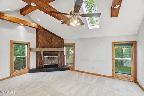 Tiny photo for 332 Buttonwood Avenue, Bowling Green, OH 43402 (MLS # 10006733)